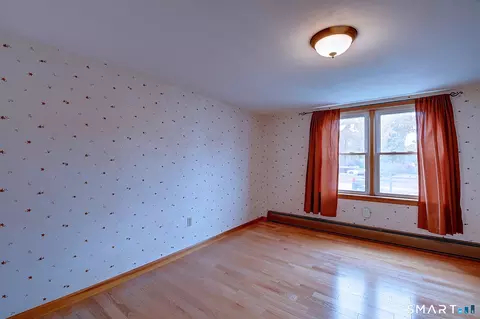 Bedroom - 114 Green Hollow Rd, Killingly, CT 06239 photo 2 of 10
