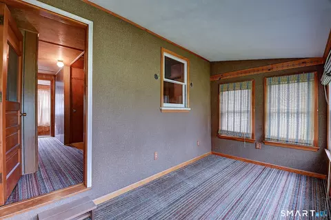 Entry Way - 114 Green Hollow Rd, Killingly, CT 06239 photo 2 of 2