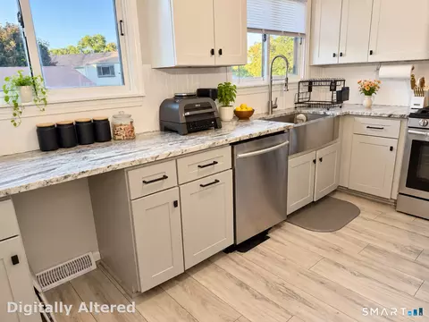 Kitchen - 91 Riverview Rd #5D, East Lyme, CT 06333 photo 3 of 4