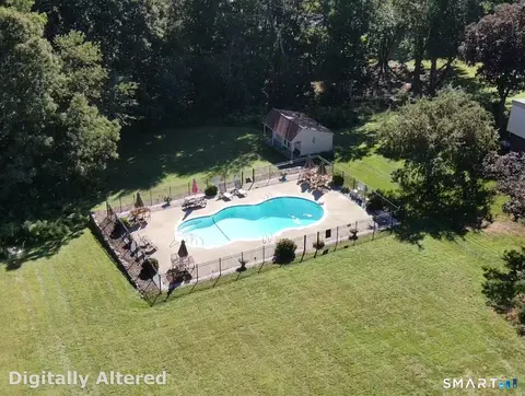 Exterior - 91 Riverview Rd #5D, East Lyme, CT 06333 photo 3 of 5