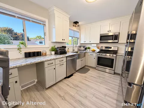 Kitchen - 91 Riverview Rd #5D, East Lyme, CT 06333 photo 4 of 4
