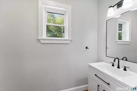Bath - 769 Brook Rd, Hampton, CT 06247 photo 4 of 4