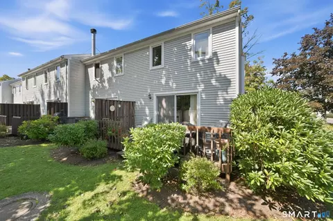 Exterior - 59 Mallard Cv #59, East Hampton, CT 06424 photo 5 of 8