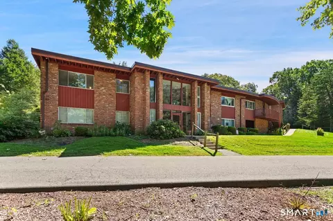 126 Sherman Hill Rd #C15, Woodbury, CT 06798