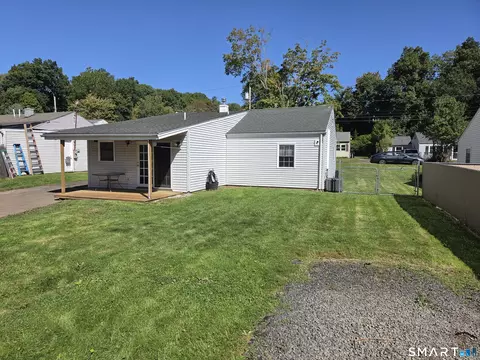 Exterior - 55 Circle Dr, Wallingford, CT 06492 photo 3 of 4