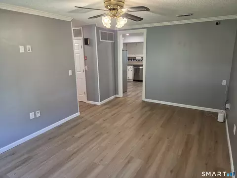 Living - 55 Circle Dr, Wallingford, CT 06492 photo 2 of 2