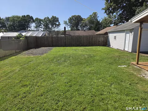 Exterior - 55 Circle Dr, Wallingford, CT 06492 photo 4 of 4