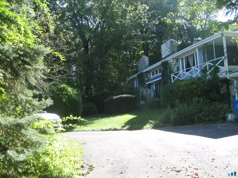 21 Terrace Dr, Oakdale, CT 06370