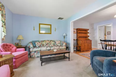 Living - 2 Silverbrook Ln #2, Clinton, CT 06413 photo 2 of 3