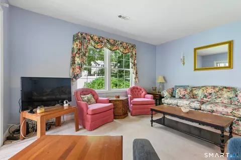 Living - 2 Silverbrook Ln #2, Clinton, CT 06413 photo 3 of 3