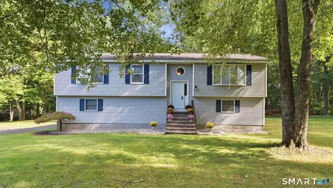 262 Wetherell St, Manchester, CT 06040