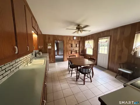 117 Pineville Rd, Killingly, CT 06241 photo 3