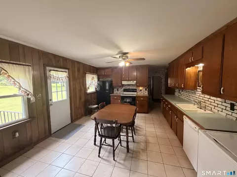 117 Pineville Rd, Killingly, CT 06241 photo 2