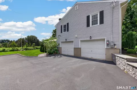 Exterior - 523 Highfield Dr, Orange, CT 06477 photo 4 of 7