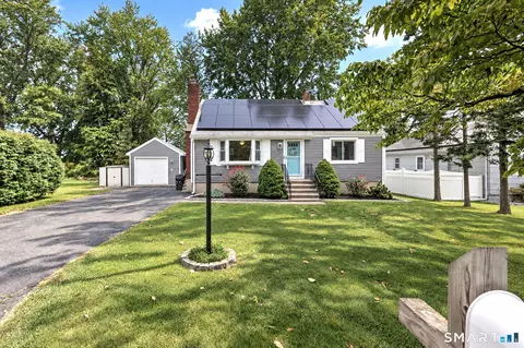 4 Windy Hill Rd, Milford, CT 06461