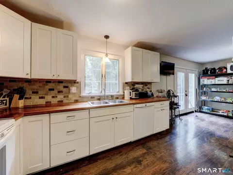 Kitchen - 142 Root Rd, Coventry, CT 06238 photo 1 of 3
