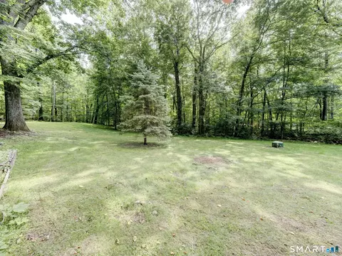 Exterior - 142 Root Rd, Coventry, CT 06238 photo 4 of 10