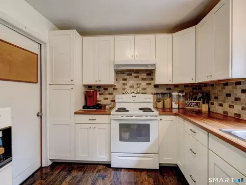 Kitchen - 142 Root Rd, Coventry, CT 06238 photo 2 of 3
