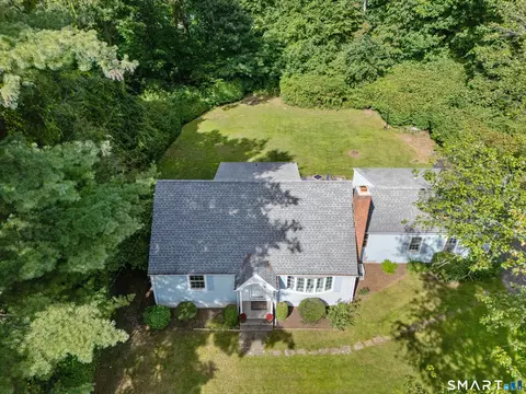 Exterior - 3 Glenbrook Dr, Monroe, CT 06468 photo 9 of 10