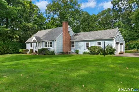 Exterior - 3 Glenbrook Dr, Monroe, CT 06468 photo 4 of 10