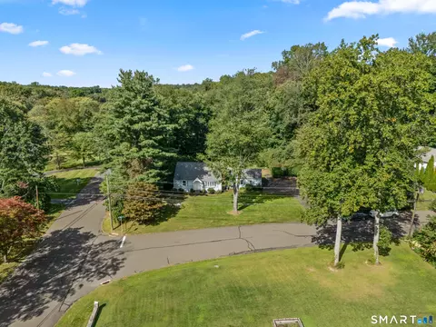 View/Area - 3 Glenbrook Dr, Monroe, CT 06468 photo 4 of 5