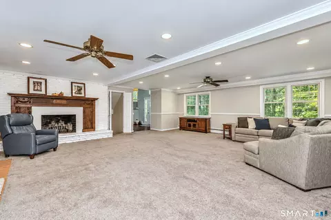 Living - 163 Kellogg Dr, Wilton, CT 06897 photo 2 of 6