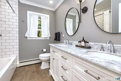 Bath - 163 Kellogg Dr, Wilton, CT 06897 photo 1 of 4