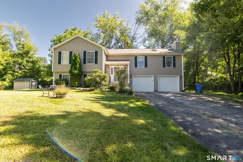 Exterior - 36 Birchwood Dr, Killingly, CT 06239 photo 2 of 5