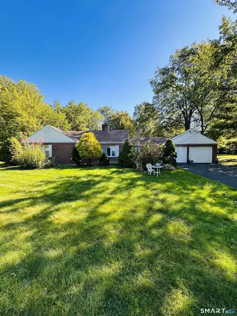 53 Two Mile Rd, Farmington, CT 06032