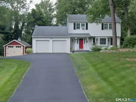 67 Chimney Sweep Hill Rd, Glastonbury, CT 06033