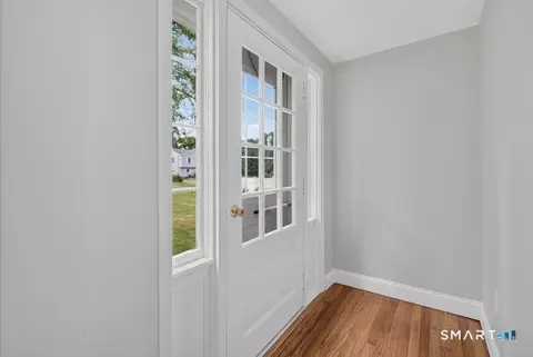 Entry Way - 152 Summit Rd, Prospect, CT 06712 photo 6 of 12