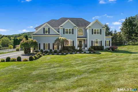 81 Pine Hill Rd, New Fairfield, CT 06812