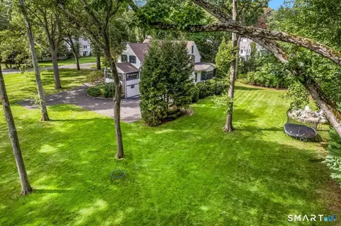 Exterior - 30 Birch Rd, Darien, CT 06820 photo 7 of 7
