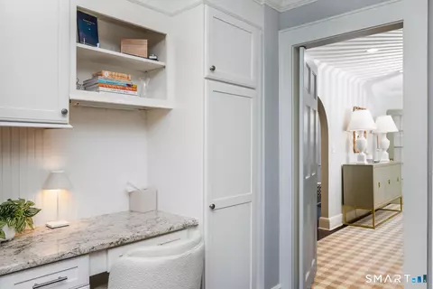 Entry Way - 30 Birch Rd, Darien, CT 06820 photo 5 of 7