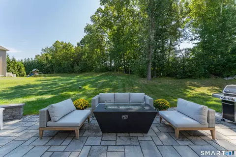 Exterior - 23 Salmon Run, East Hampton, CT 06424 photo 4 of 6
