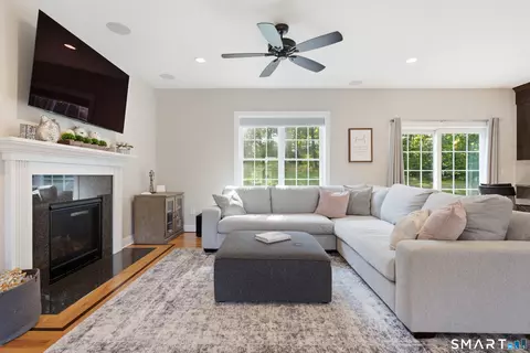 Living - 23 Salmon Run, East Hampton, CT 06424 photo 2 of 2