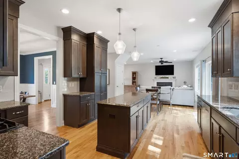 Kitchen - 23 Salmon Run, East Hampton, CT 06424 photo 1 of 4