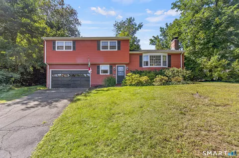 557 S Main St, West Hartford, CT 06110
