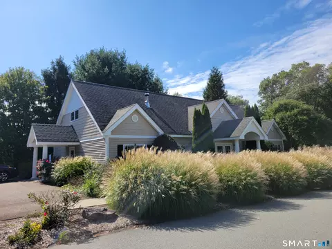 Exterior - 28 Cliff Rd, Ledyard, CT 06339 photo 5 of 5