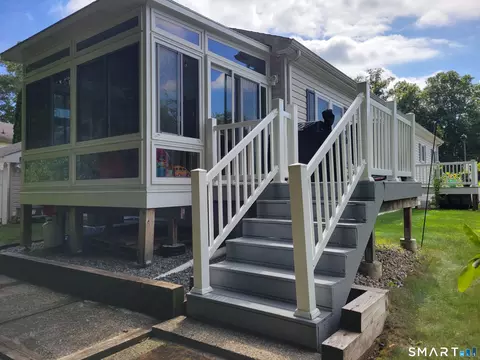 Exterior - 28 Cliff Rd, Ledyard, CT 06339 photo 4 of 5