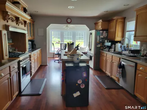 Kitchen - 28 Cliff Rd, Ledyard, CT 06339 photo 4 of 4