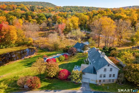 6 Brinsmade Ln, Sherman, CT 06784