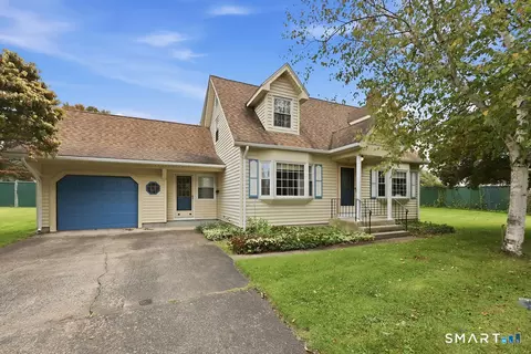 55 Edwards St, Manchester, CT 06042