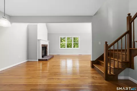 Living - 10 Edgehill Cir #10, Monroe, CT 06468 photo 1 of 7
