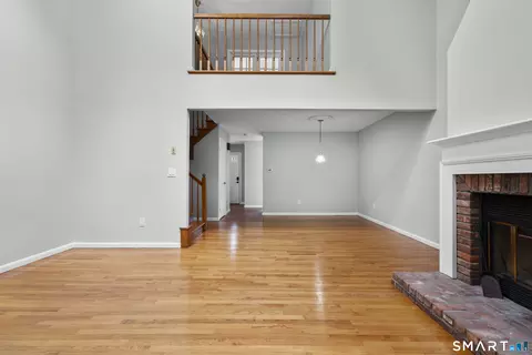 Living - 10 Edgehill Cir #10, Monroe, CT 06468 photo 5 of 7