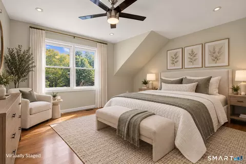 Bedroom - 10 Edgehill Cir #10, Monroe, CT 06468 photo 2 of 2