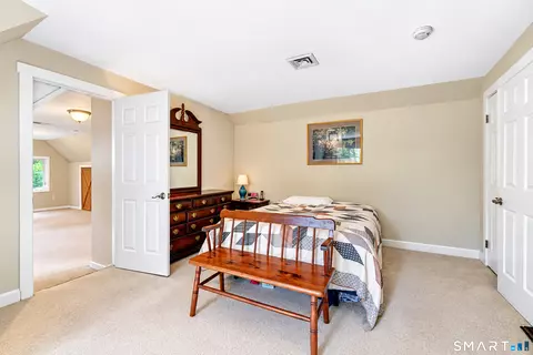 Bedroom - 21 Perkins Dr, Wallingford, CT 06492 photo 3 of 5