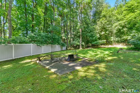 Exterior - 21 Perkins Dr, Wallingford, CT 06492 photo 4 of 8