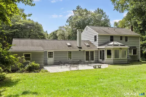 Exterior - 241 Argyle Rd, Orange, CT 06477 photo 2 of 4