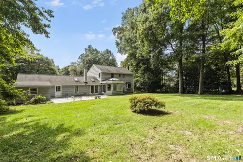 Exterior - 241 Argyle Rd, Orange, CT 06477 photo 3 of 4